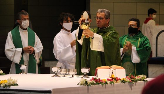 Dom José Aparecido celebra missa na Paróquia Nossa Senhora da Esperança - Asa Norte Brasília