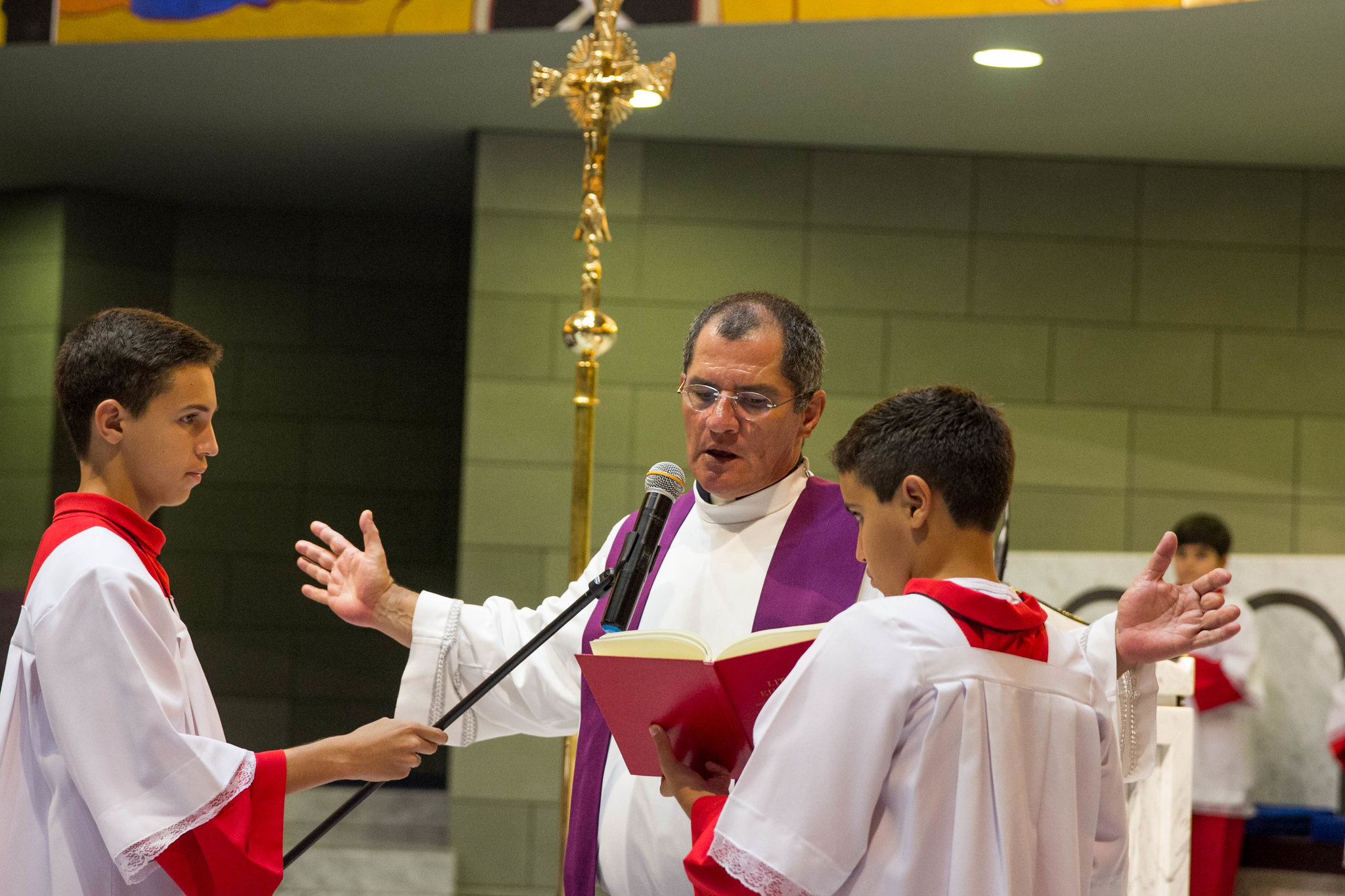 2015 - Padre Bernardo William assume como vigário paroquial. Paróquia Nossa Senhora da Esperança, Asa Norte, Brasília/DF.